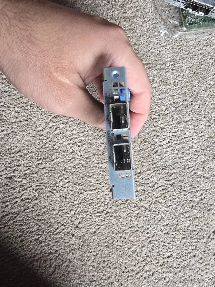 HPE Ethernet 10Gb 2-Port 560FLR-SFP+ Adapter
